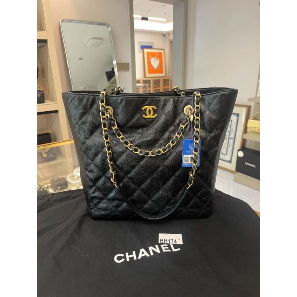 Chanel Women Pre-Loved Bag Very Good Condition
